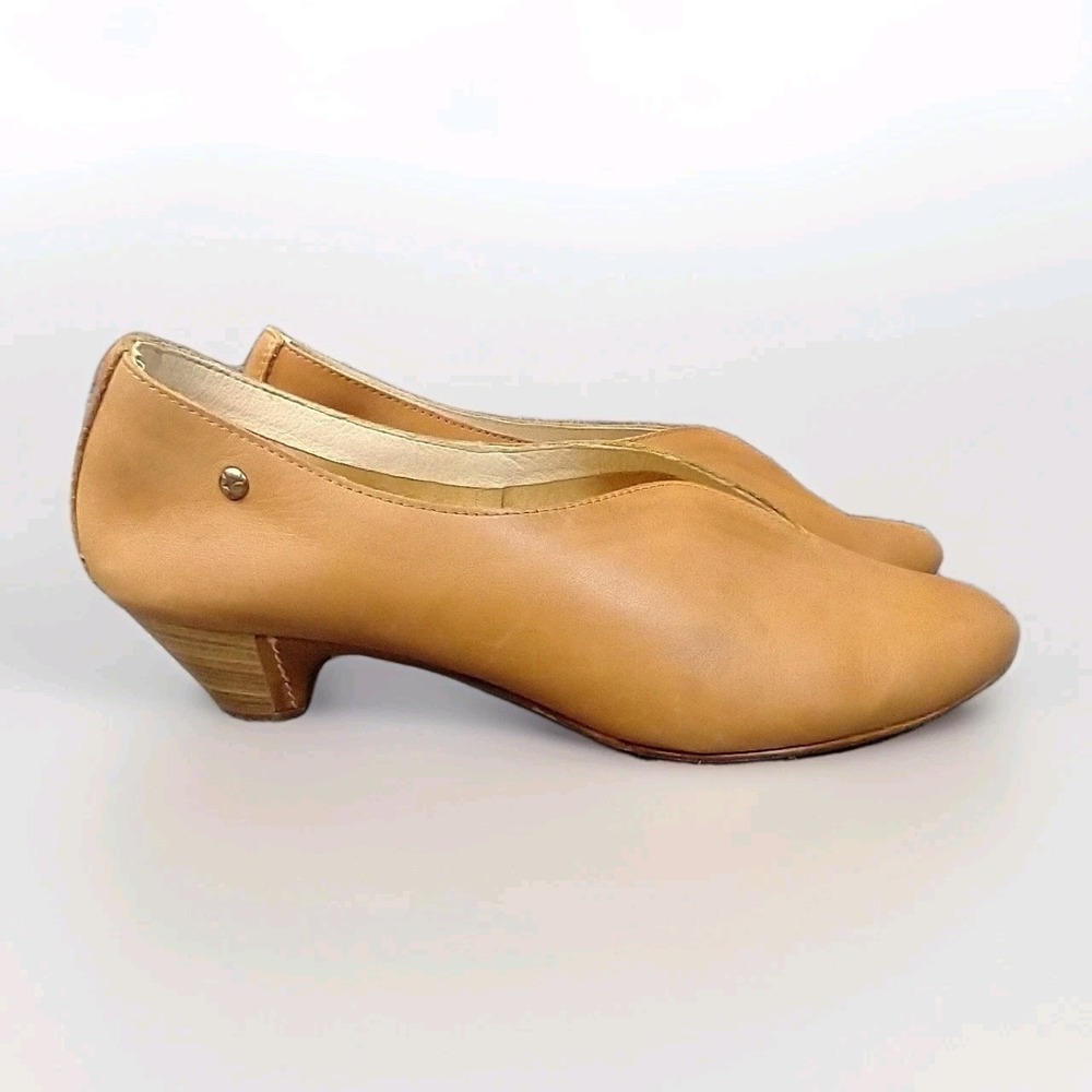 Pikolinos Leather Pumps Women 40 Tan V-Cut Pointed Toe Kitten Heel Shoes